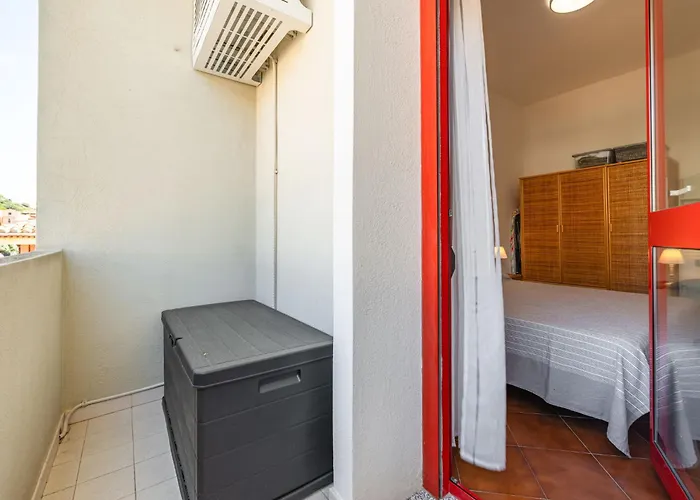 Sala By Interhome * Вилласимиус